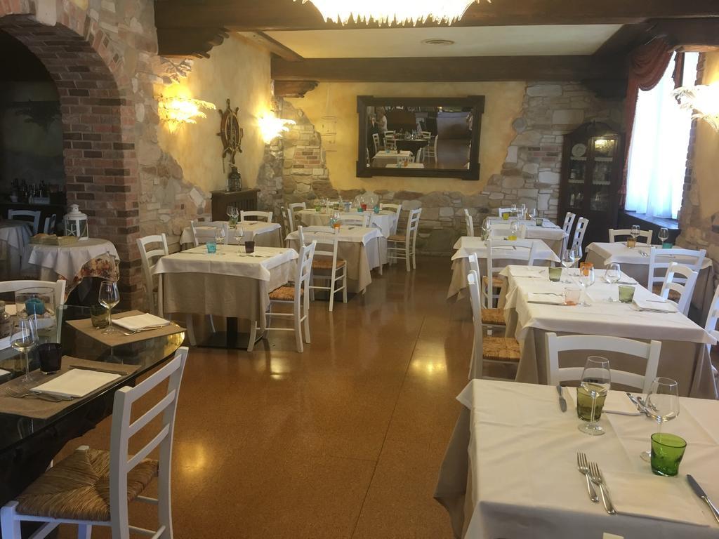 Locanda Ferrari Goro エクステリア 写真